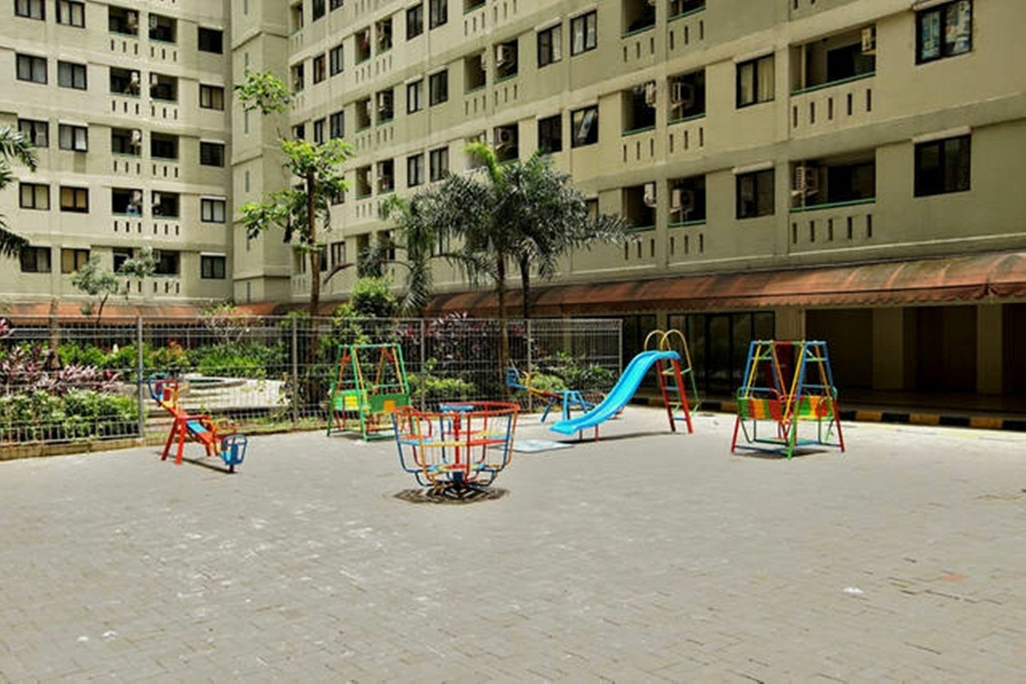 Jakarta Madrix Экстерьер фото